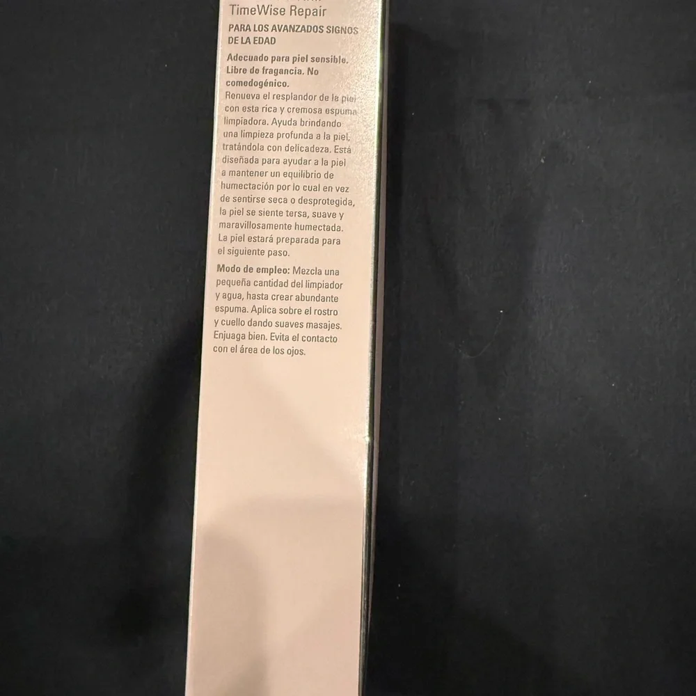 Mary Kay TimeWise Repair Volu-Firm Foaming Cleanser - New in Box